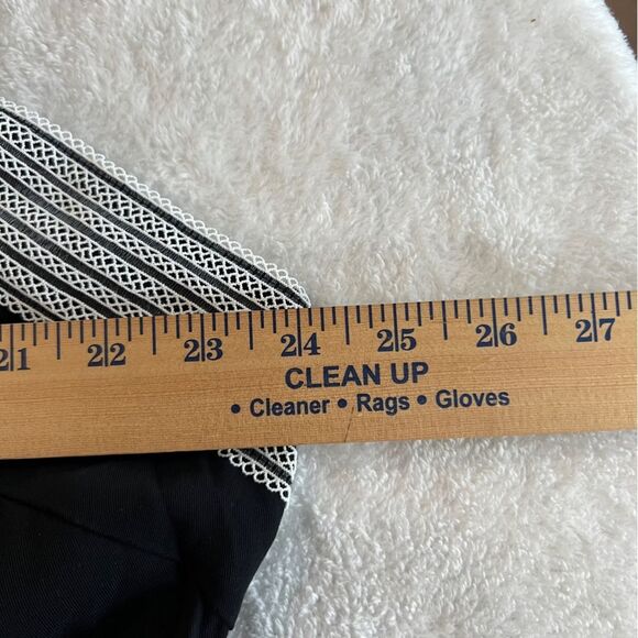 NWT Bloomchic Black w/White Embroidery Babydoll Blouse 0453 - Picture 10 of 10